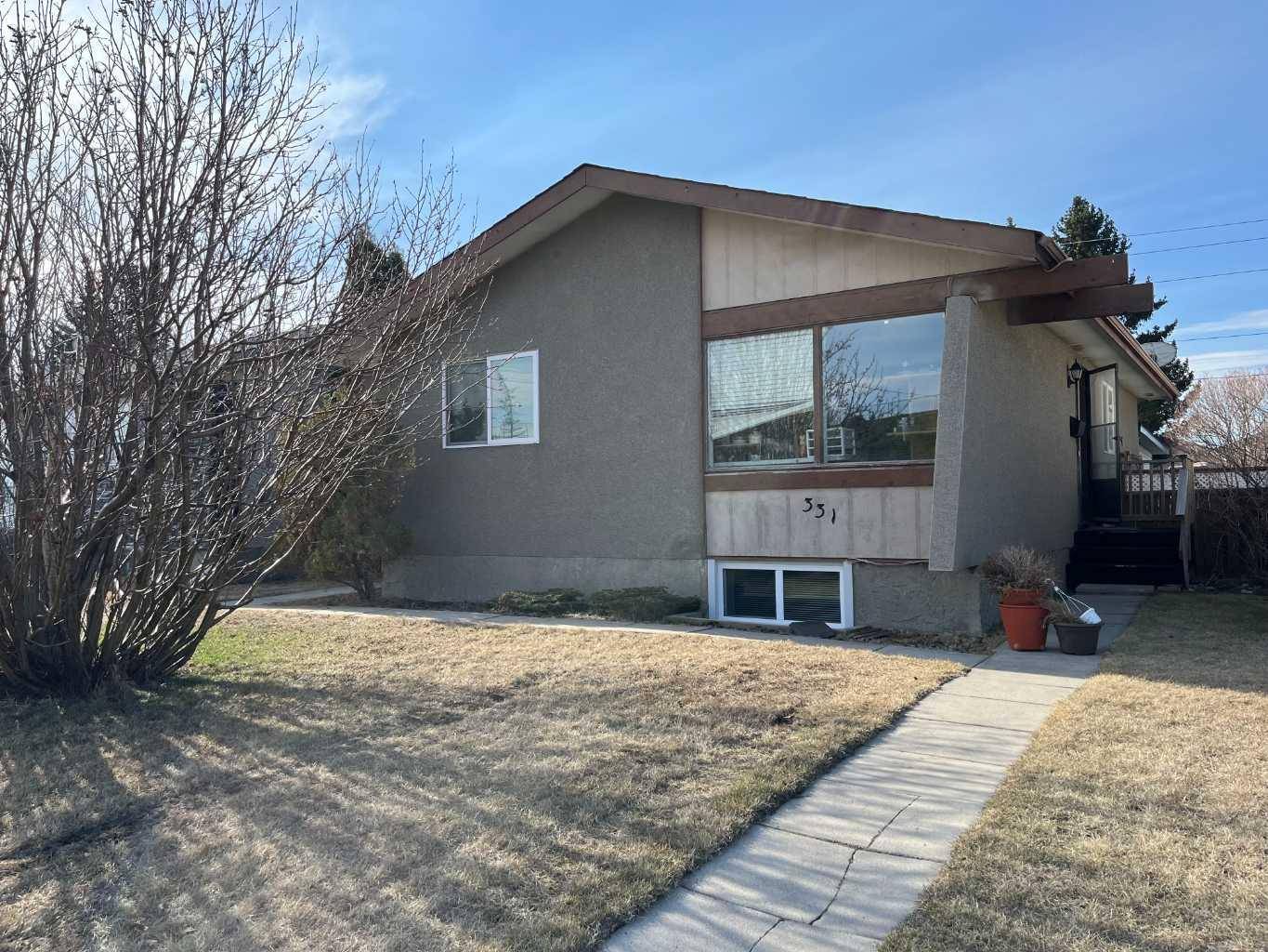 Calgary, AB T2A 5T6,331 Maitland CRES NE