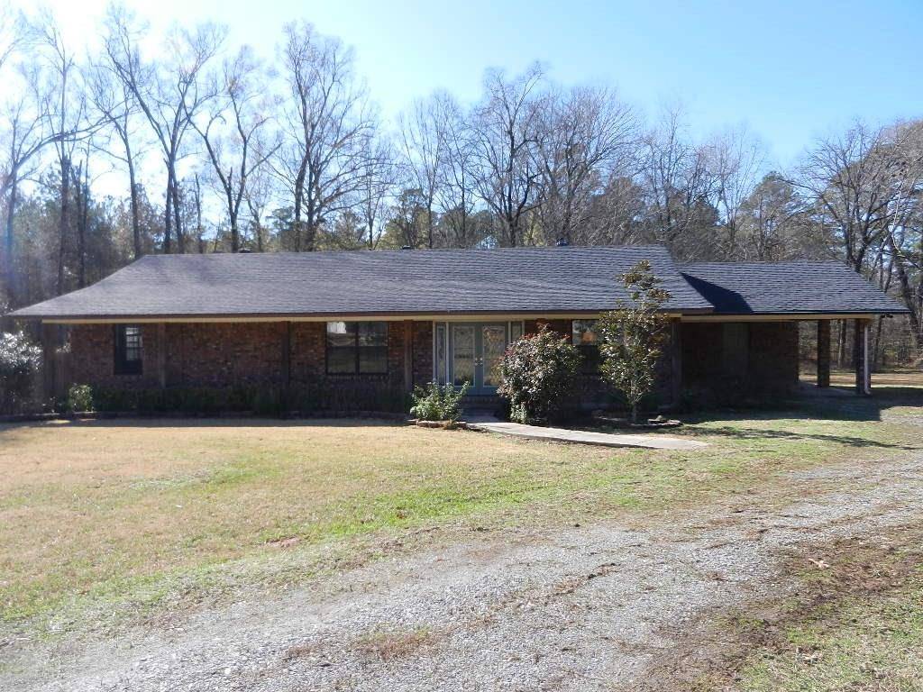 Benton, LA 71006,192 White Oak Drive