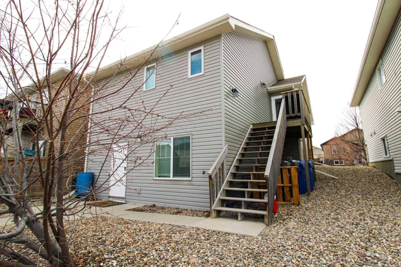 Lethbridge, AB T1J0Z6,230 Mt Sundance CRES W