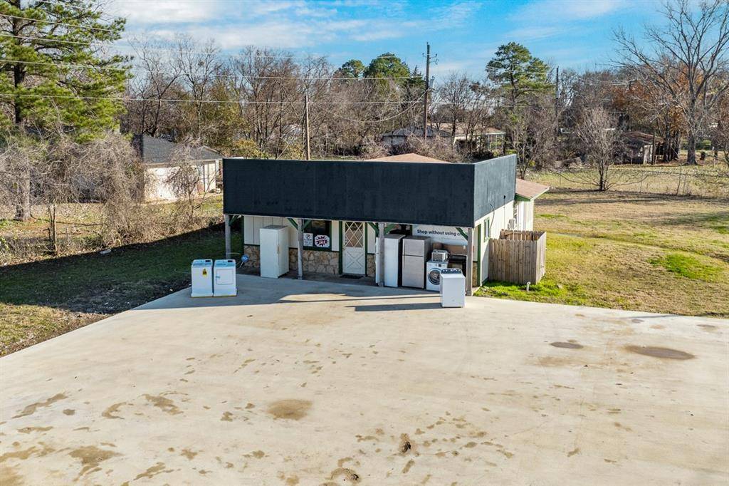 Kemp, TX 75143,231 E Cedar Creek Parkway