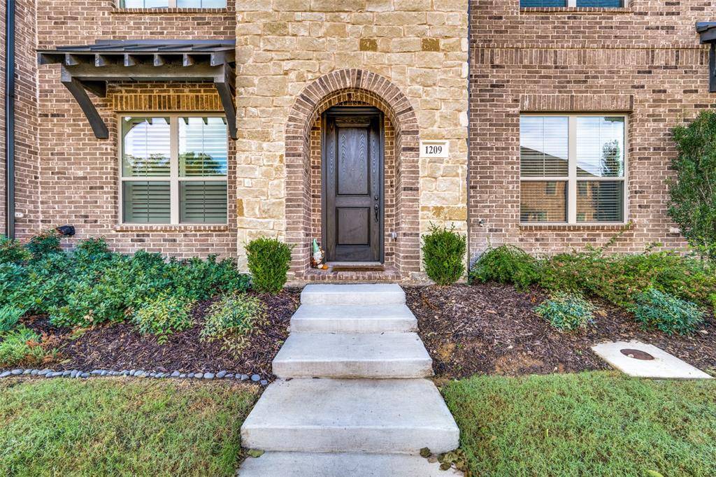 Flower Mound, TX 75028,1209 Casselberry Drive