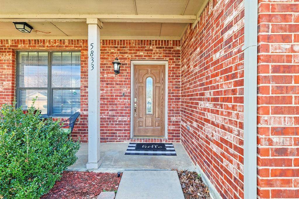 Fort Worth, TX 76179,5833 Bridal Trail