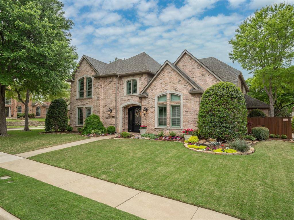 Coppell, TX 75019,121 Woodland Cove