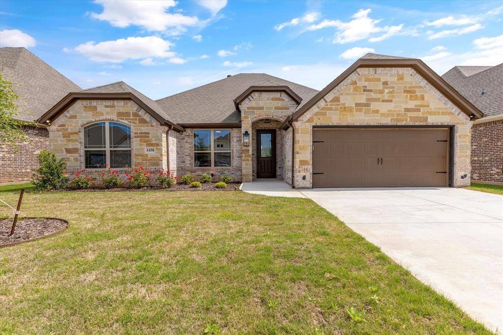 Granbury, TX 76048,1450 Highland Park Circle