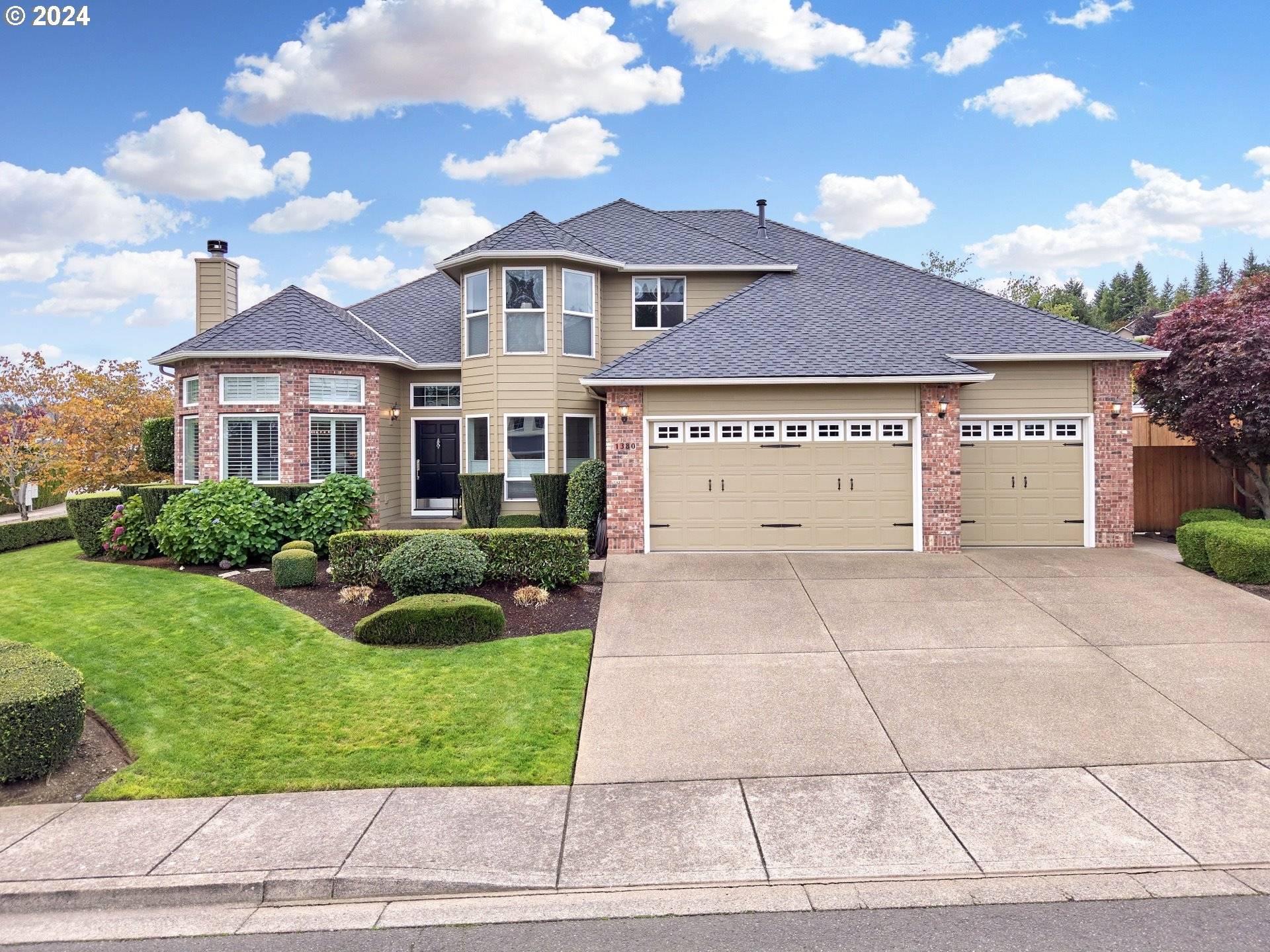 Salem, OR 97304,1380 RANIER LOOP NW