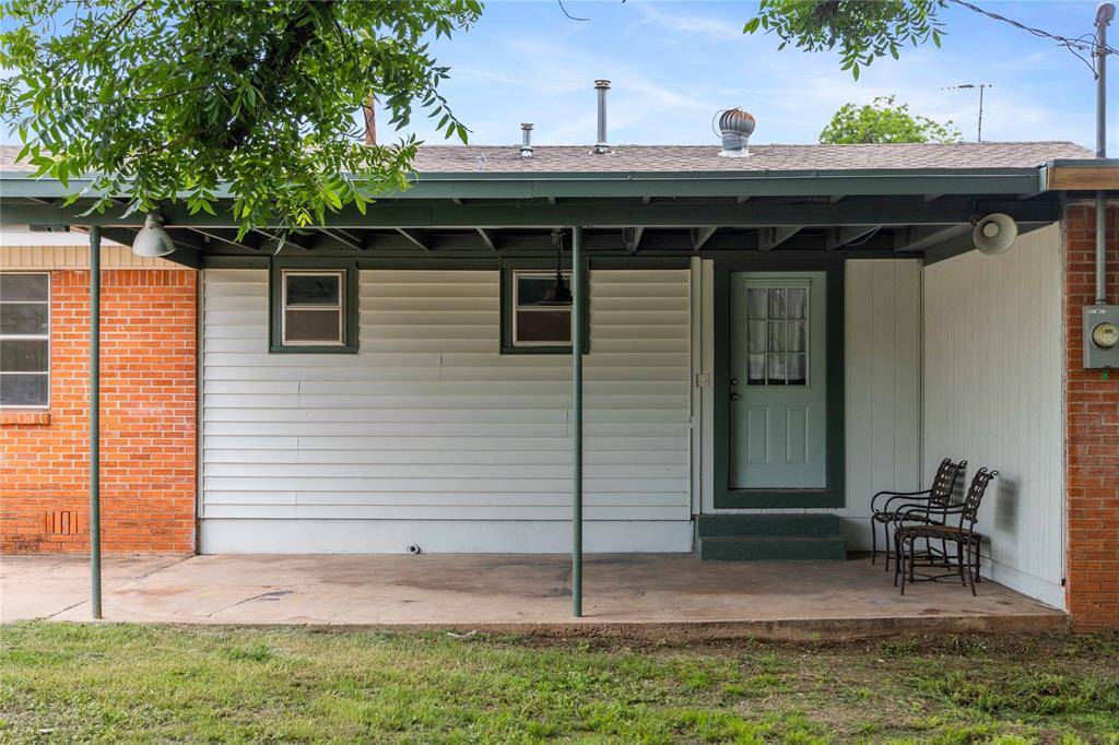 Coleman, TX 76834,515 W Walnut Street