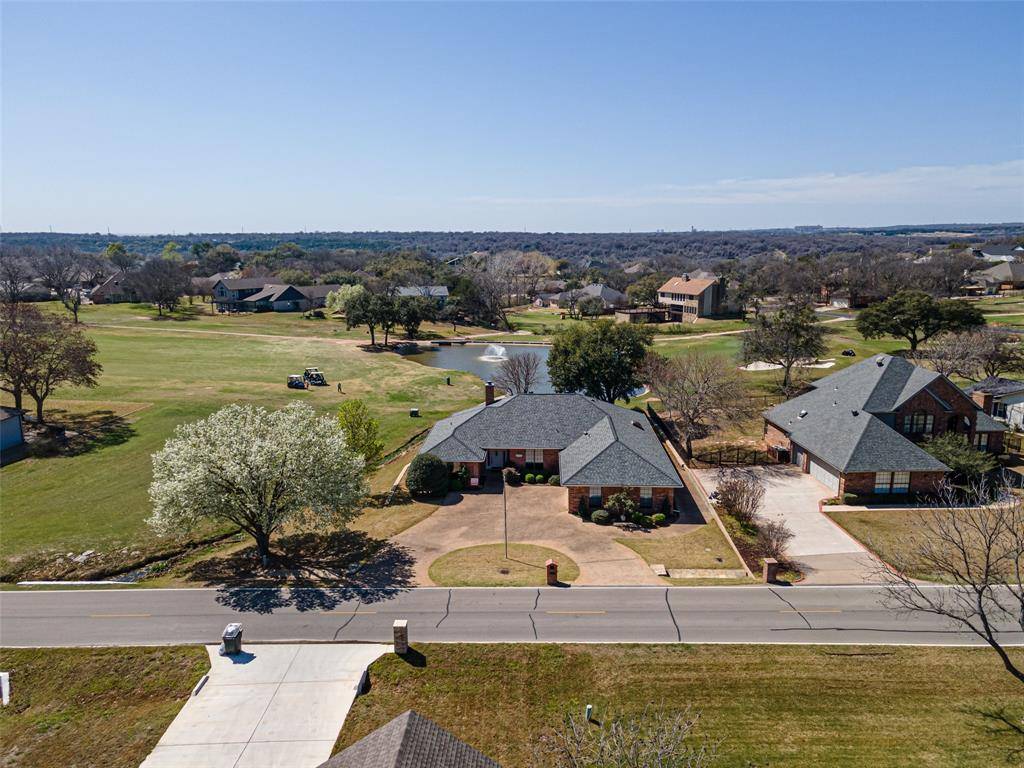 Granbury, TX 76049,8810 Bellechase Road