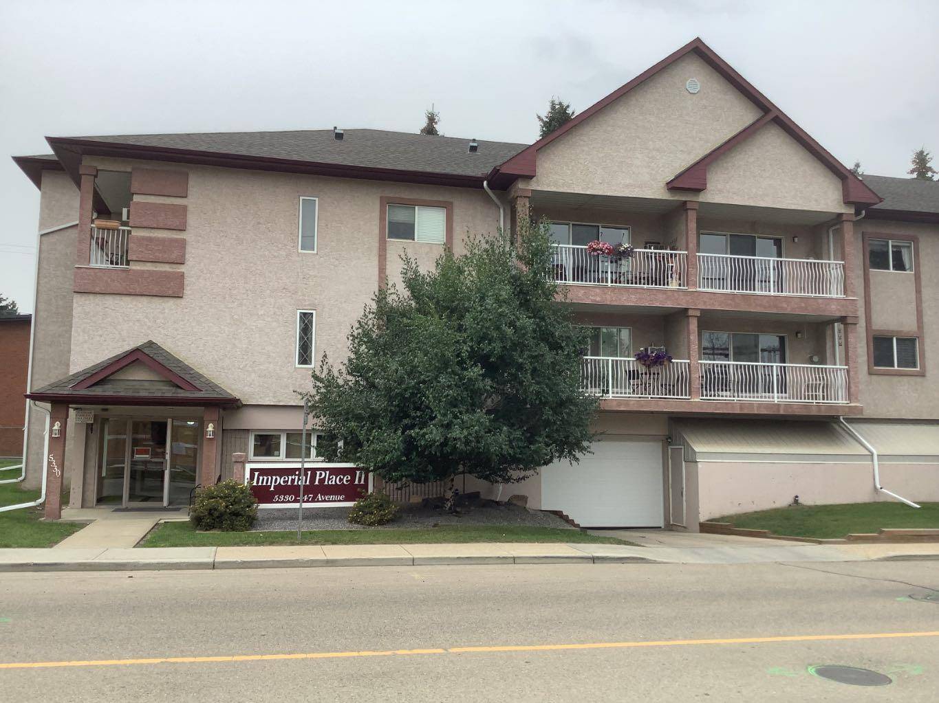 Red Deer, AB T4N 3R2,5330 47 AVE #303