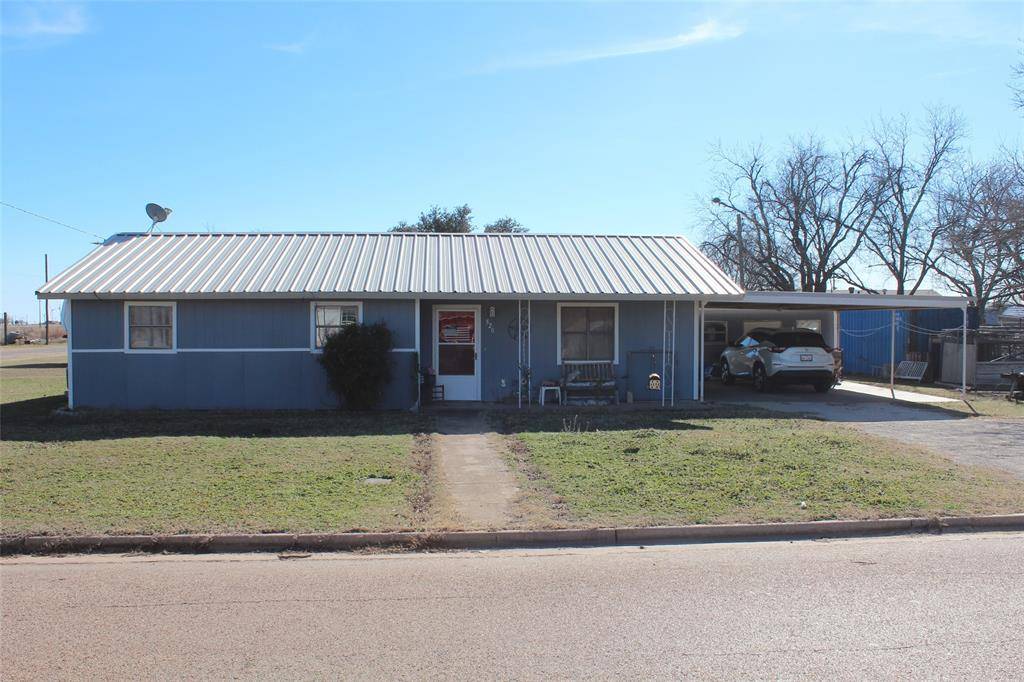 Munday, TX 76371,520 W Houston