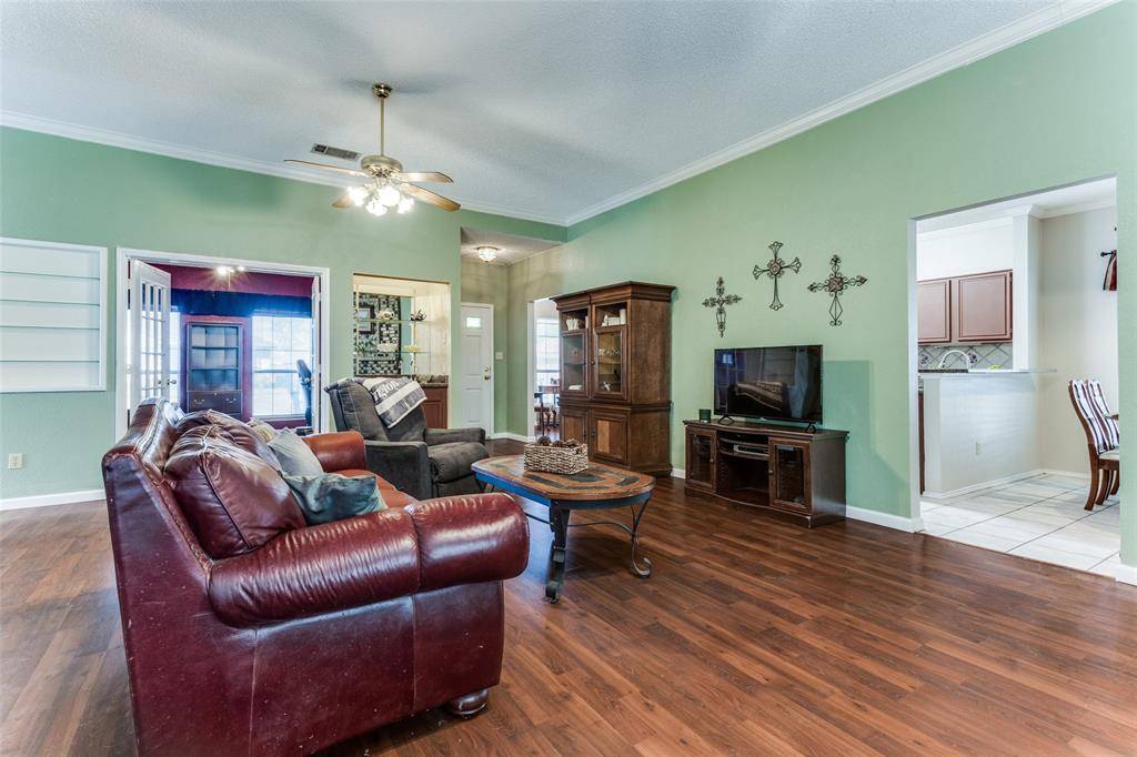 Garland, TX 75044,5225 Wood Creek Lane