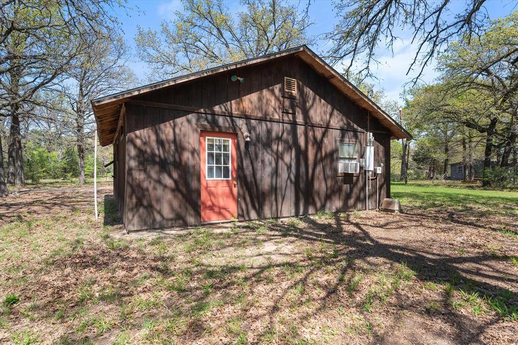 Kemp, TX 75143,28654 Private Road 6103