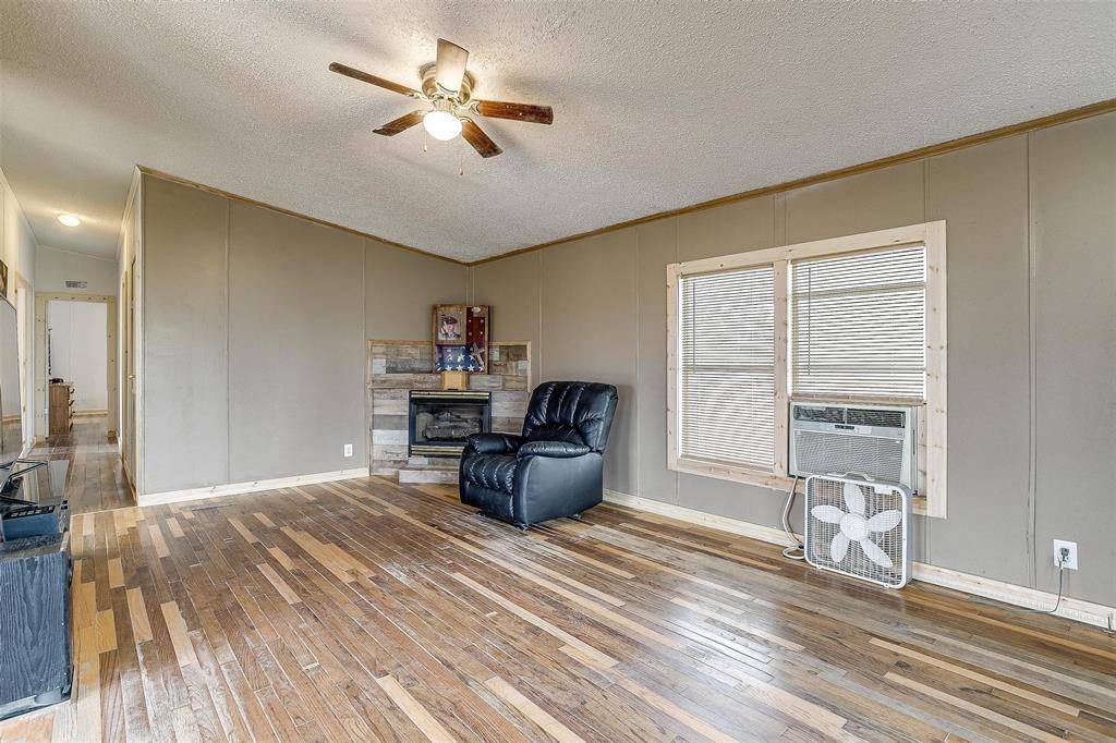 Azle, TX 76020,176 Cedar Drive