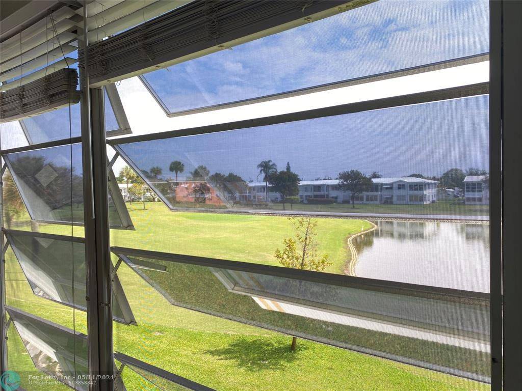 Pompano Beach, FL 33064,2800 W Golf Blvd #228