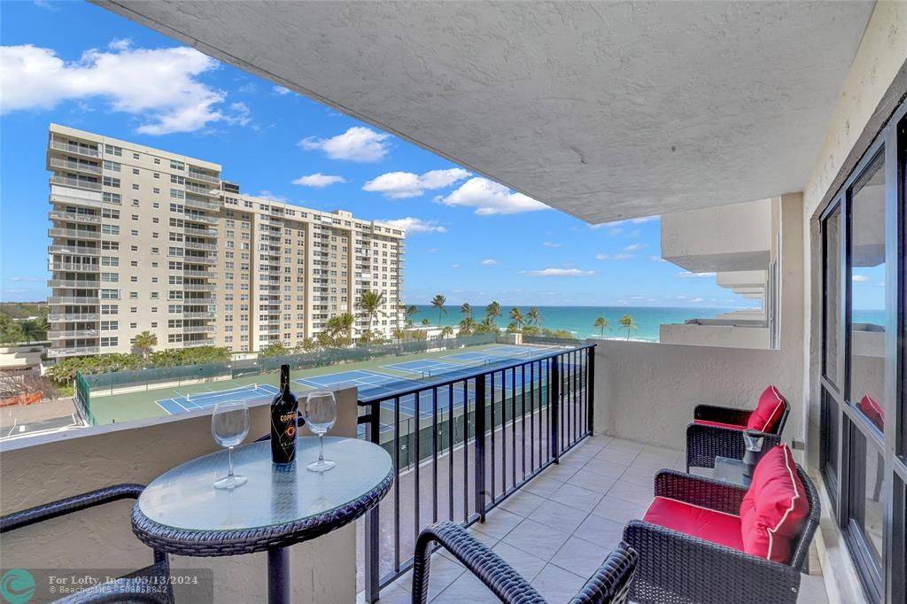 Lauderdale By The Sea, FL 33308,5100 N Ocean Blvd  #602