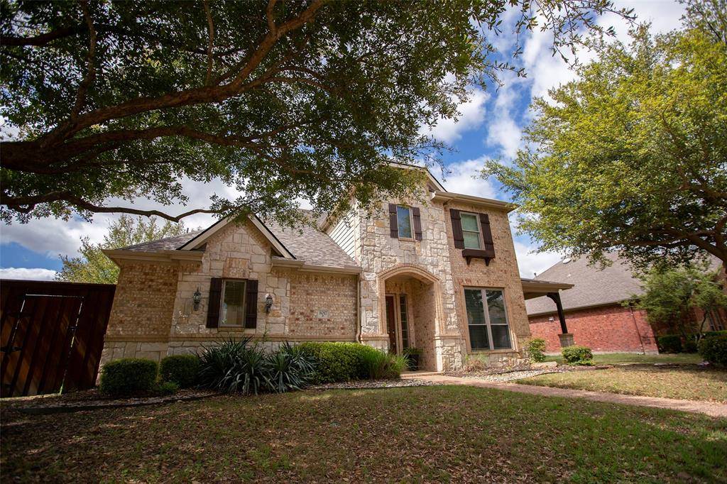 Plano, TX 75024,8017 Ambiance Way