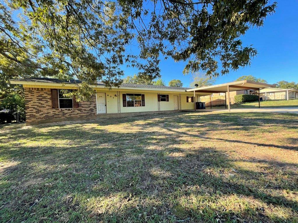 Athens, TX 75751,607 Cherokee Trace