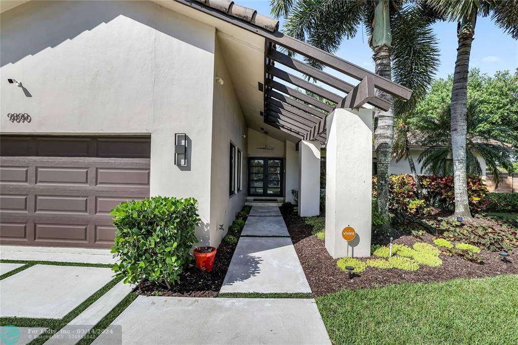 Plantation, FL 33324,9890 SW 1st Ct