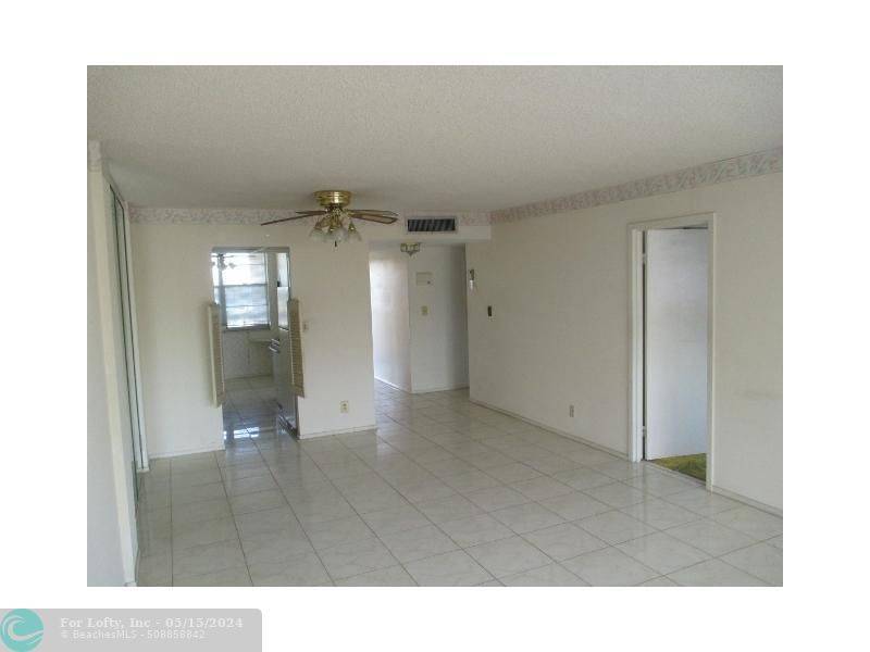 Lauderdale Lakes, FL 33313,2601 NW 48th Ter  #450