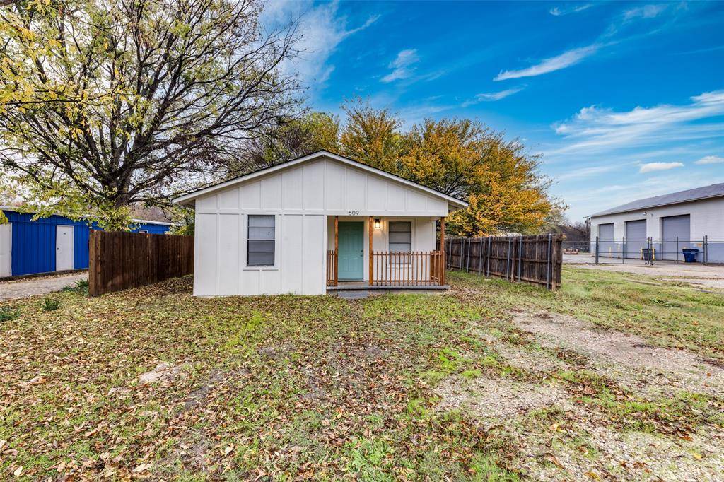 Lancaster, TX 75146,509 E 3rd Street