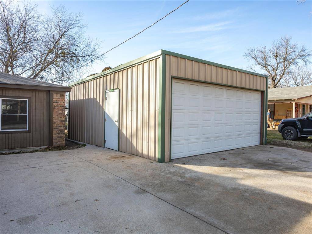 Alvord, TX 76225,210 Mosley Lane