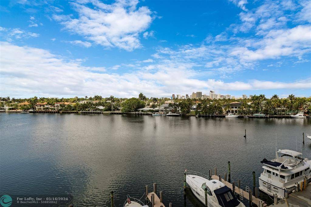 Fort Lauderdale, FL 33301,333 Sunset Dr  #305