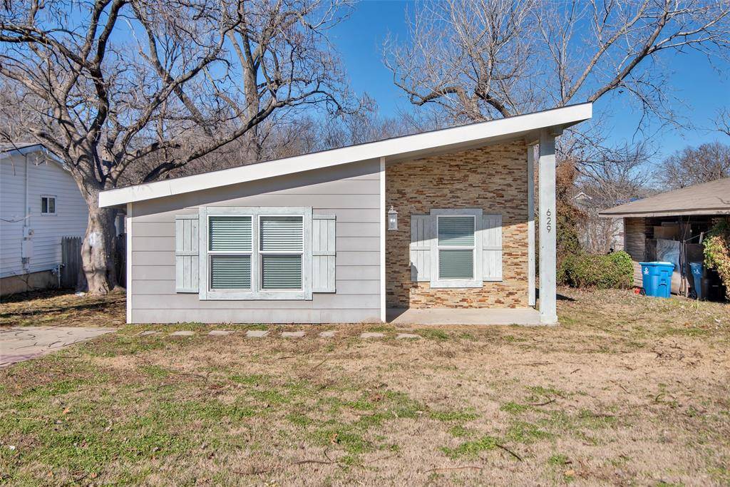 Denison, TX 75021,629 E Gandy Street