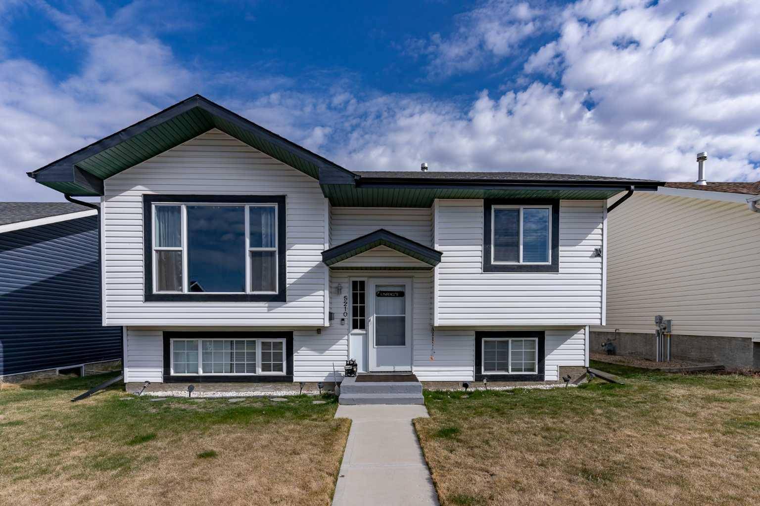 Innisfail, AB T4G 1W5,5210 41 Street CRES