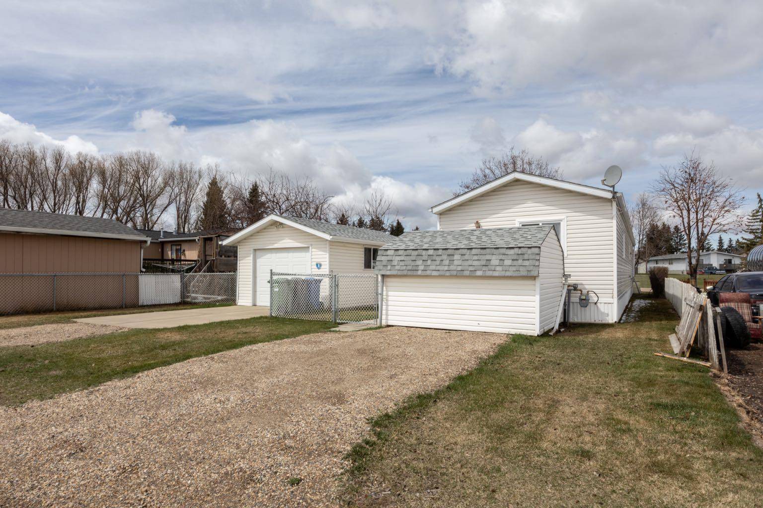 Innisfail, AB T4G 1J7,4720 41 Street Crescent