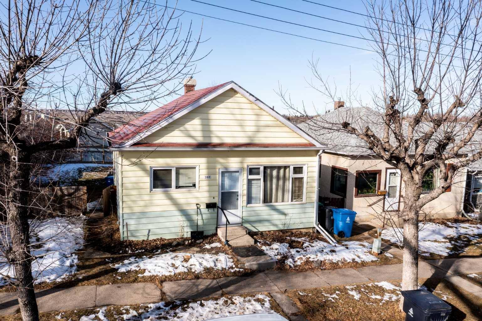 Lethbridge, AB T1J 2J2,948 7A ST S