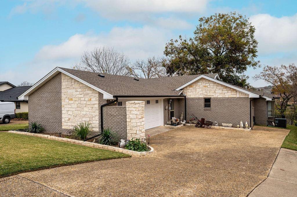 Rockwall, TX 75032,222 Sovereign Court