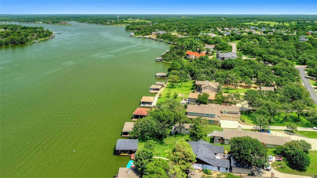 Lake Kiowa, TX 76240,115 Hogan Drive