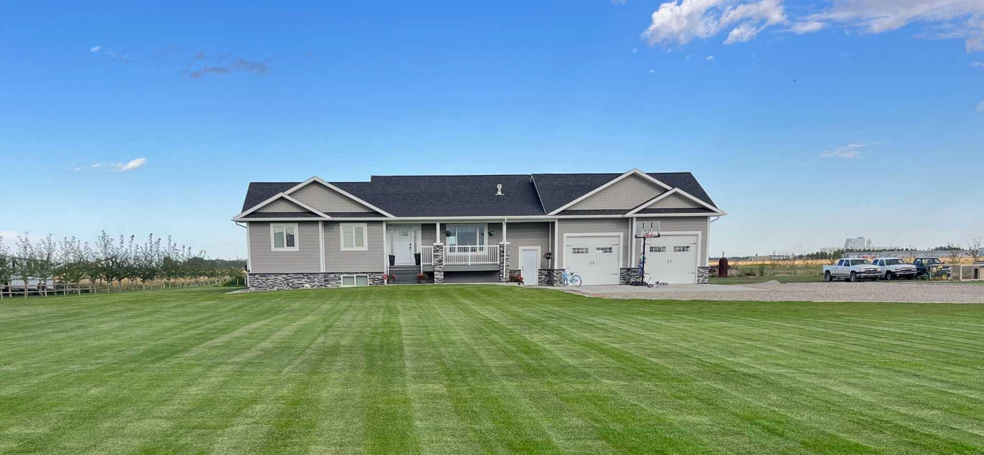 Rural Lethbridge County, AB T1J 5R1,91063 Lucy ST