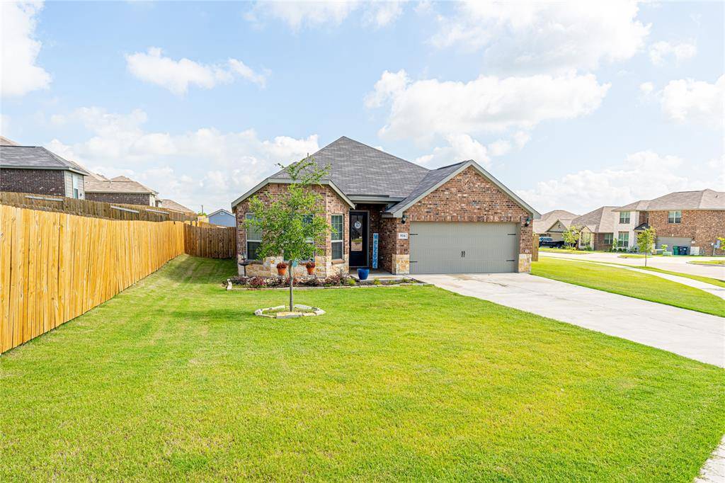 Denton, TX 76207,916 Juneberry Drive