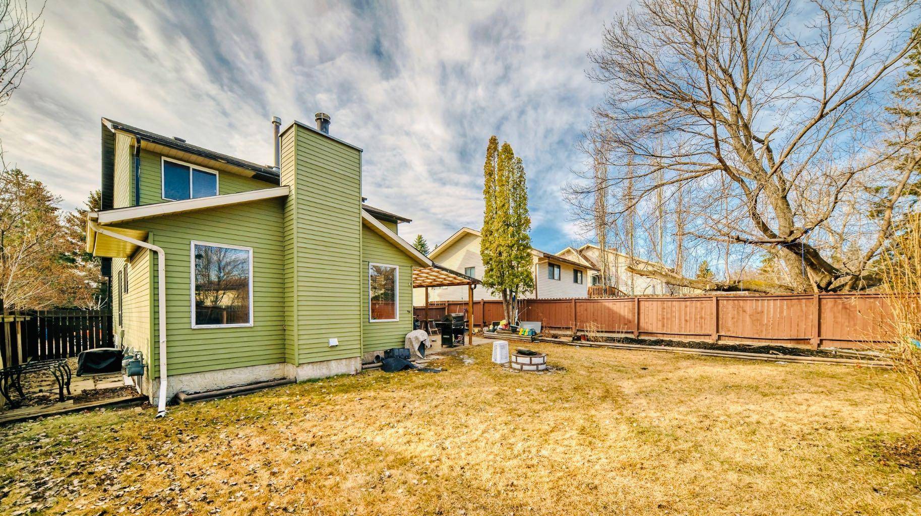 Red Deer, AB T4P 2N5,104 Greig DR N