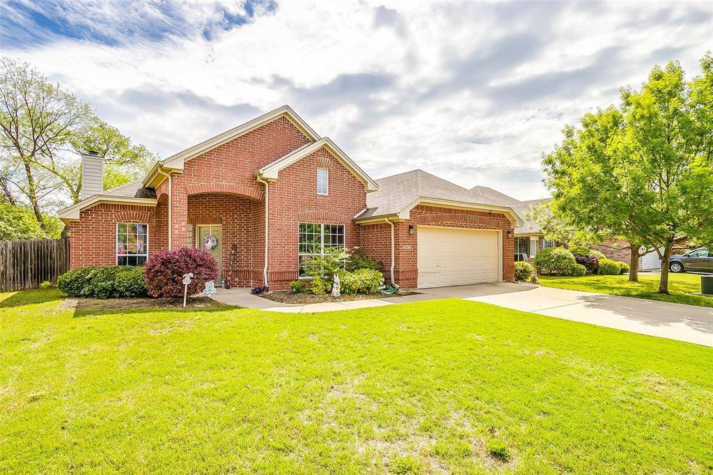 Burleson, TX 76028,808 Linden Drive