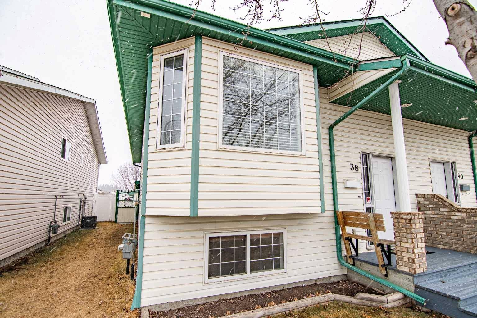 Red Deer, AB T4P 3R1,38 Kirk Close