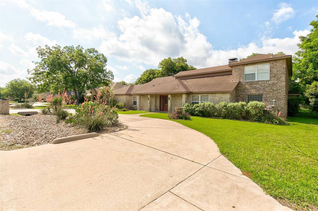 Granbury, TX 76049,5907 Nutcracker Drive