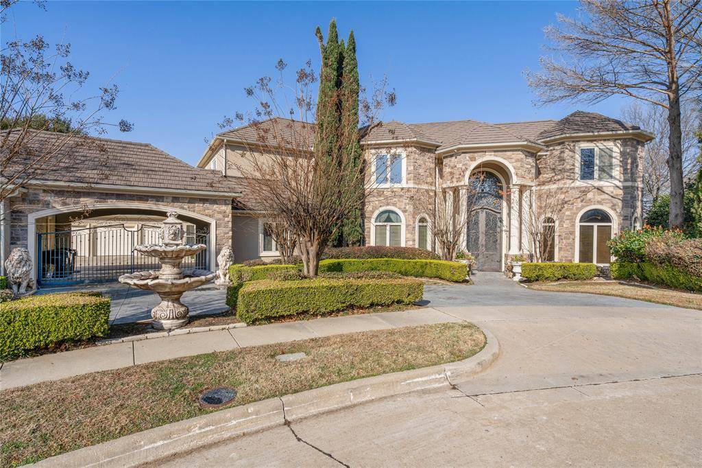 Plano, TX 75093,5813 GOLDEN LEAF Court