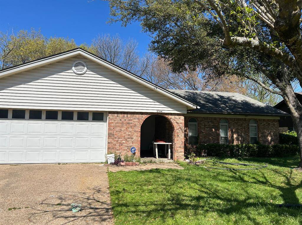 Cleburne, TX 76033,2104 Pebblecreek Drive