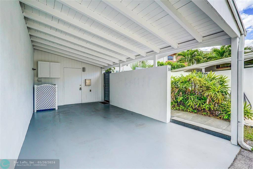 Wilton Manors, FL 33305,14 Middlesex Dr  #14