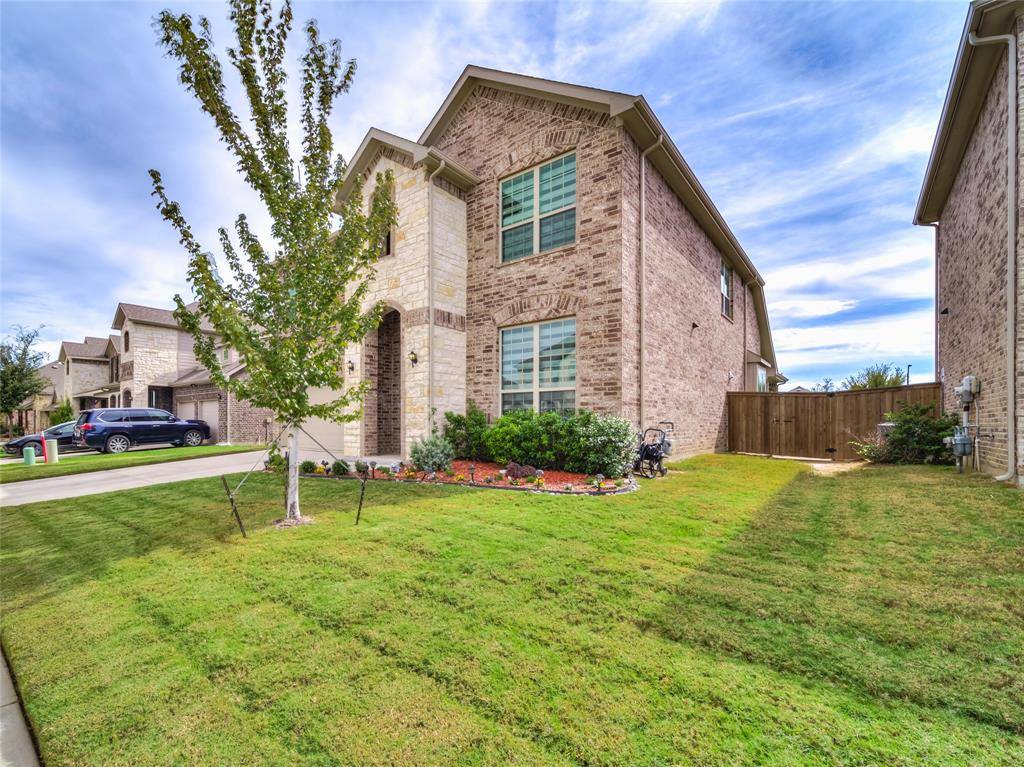 Arlington, TX 76001,2802 Spirit Woods Lane