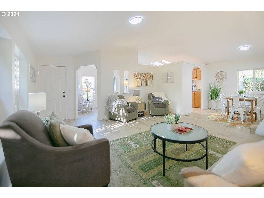 Rainier, OR 97048,1218 W C ST