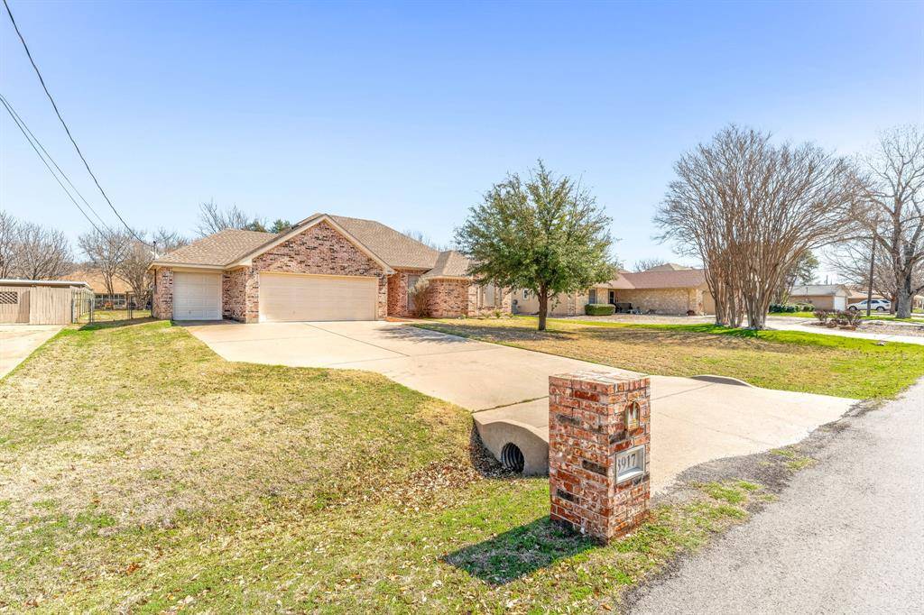 Granbury, TX 76049,3917 LARAMIE Drive