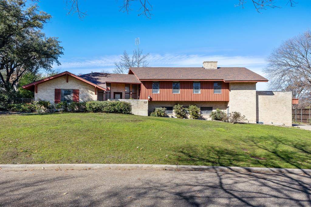 Dallas, TX 75240,6263 Preston Creek Drive