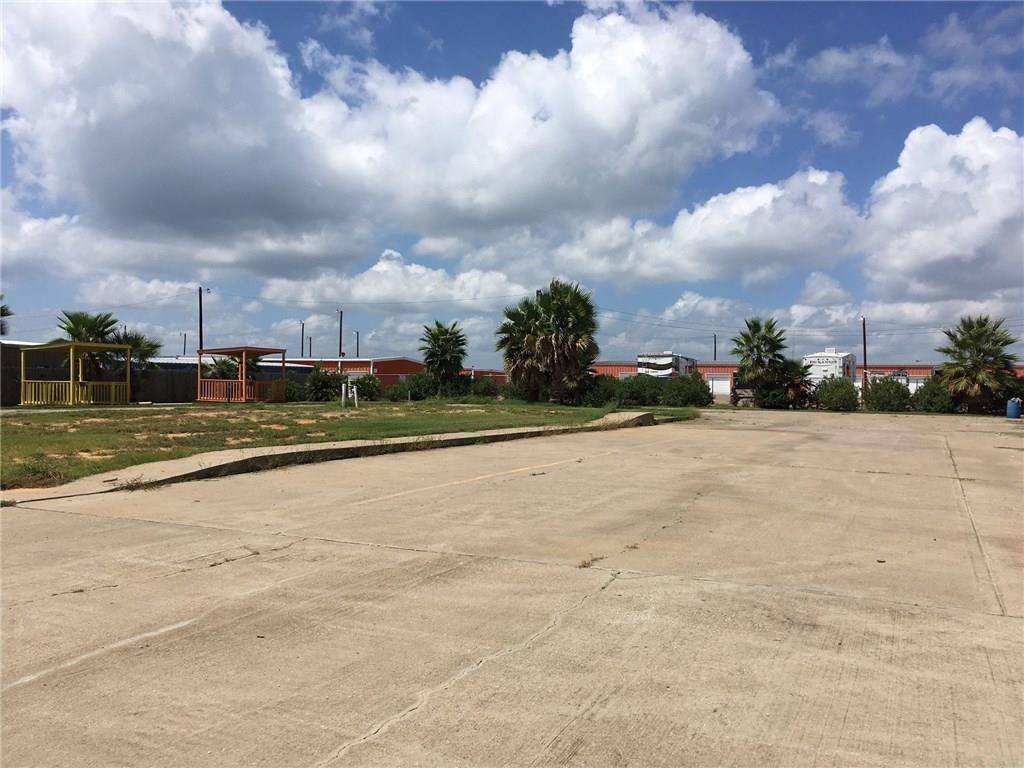 Mabank, TX 75147,2104 S 3rd Street