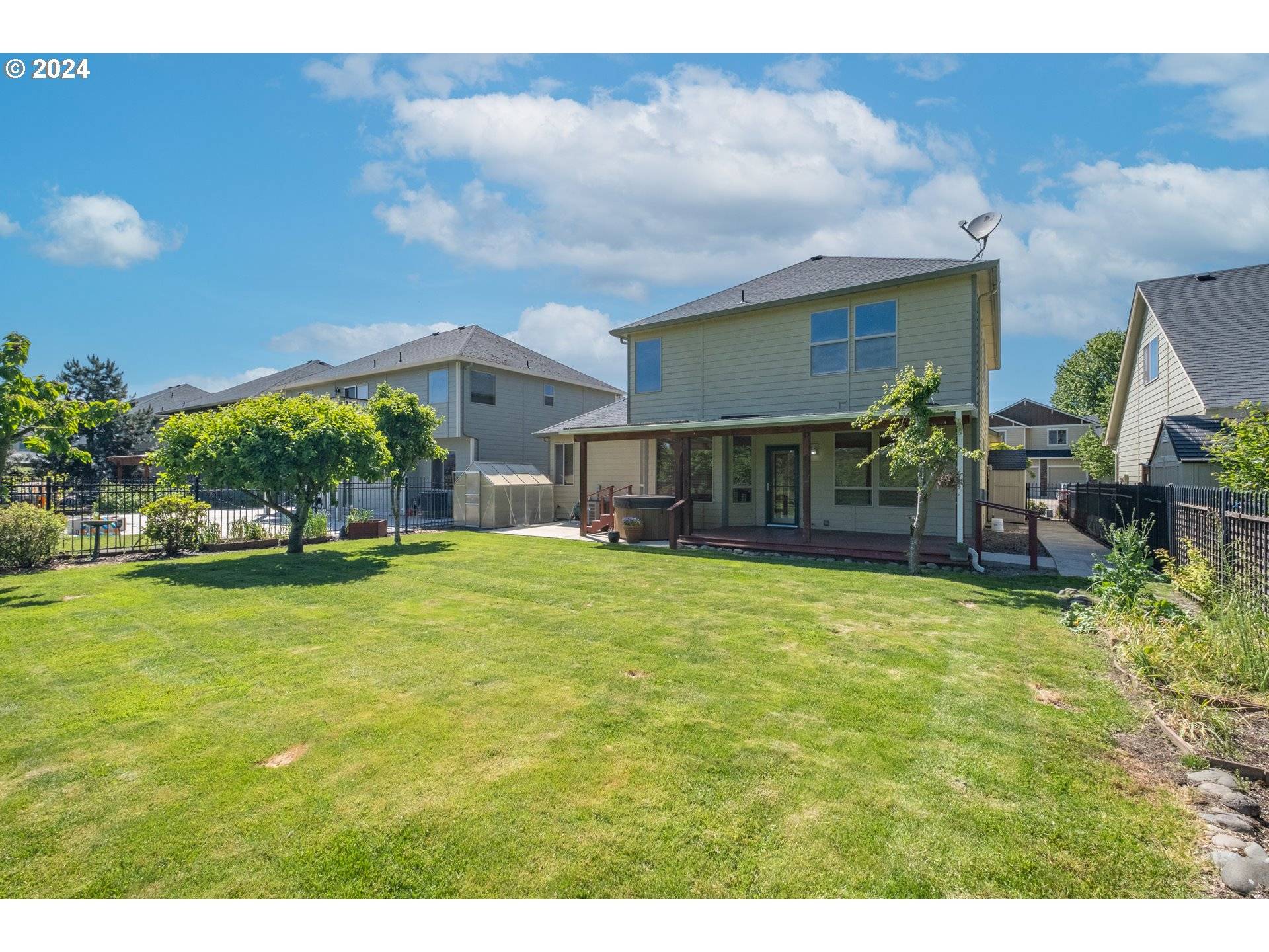 Lebanon, OR 97355,2121 MAYFLY ST