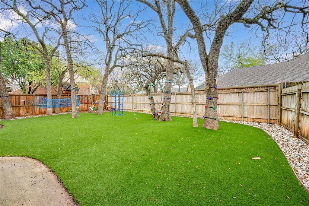 Bedford, TX 76021,3233 Rustic Woods Drive