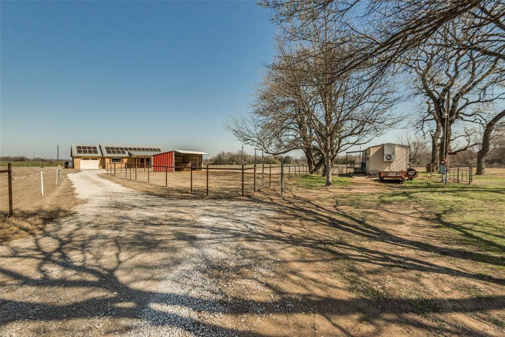 Alvord, TX 76225,1104 County Road 2560