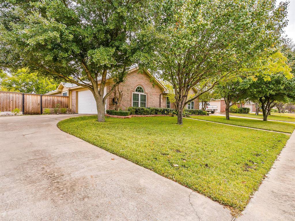 Crowley, TX 76036,521 Whitetail Deer Lane