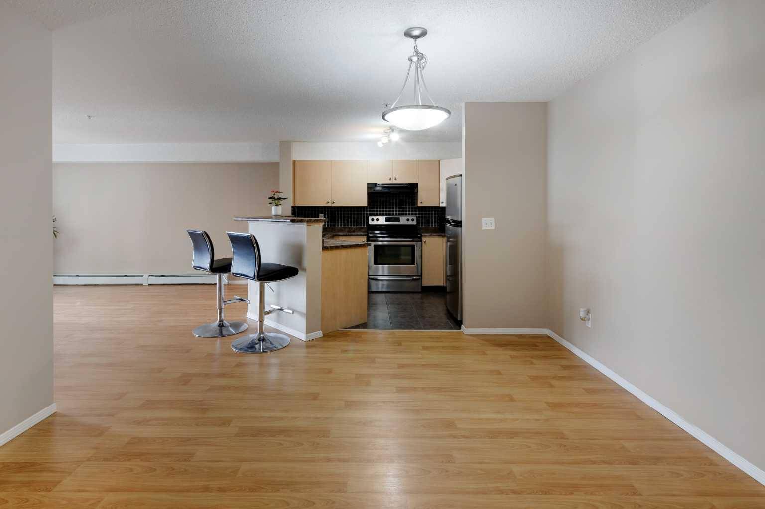 Calgary, AB T3G 5N5,4000 Citadel Meadow PT NW #104